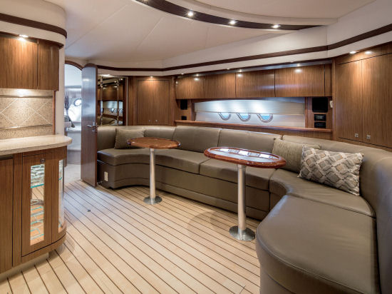 Cruisers Yachts 540 Sports Coupe