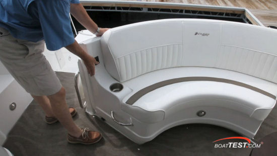 Cruisers Yachts 540 Sports Coupe