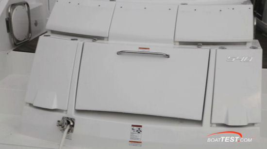 Cruisers Yachts 540 Sports Coupe