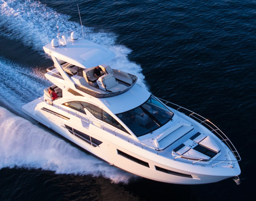 Cruisers Yachts 60 Fly