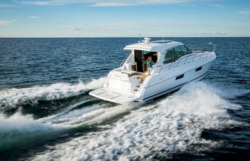 Cruisers Yachts 48 Cantius