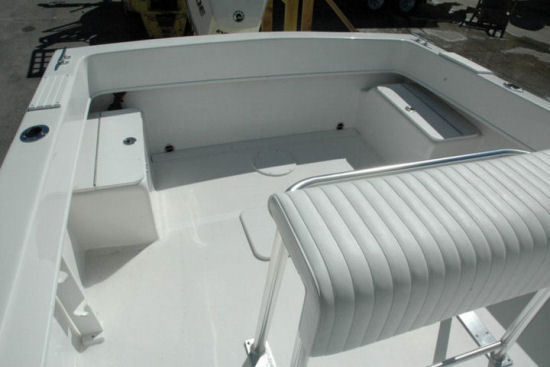 Dusky 252 Open Fisherman aft cockpit