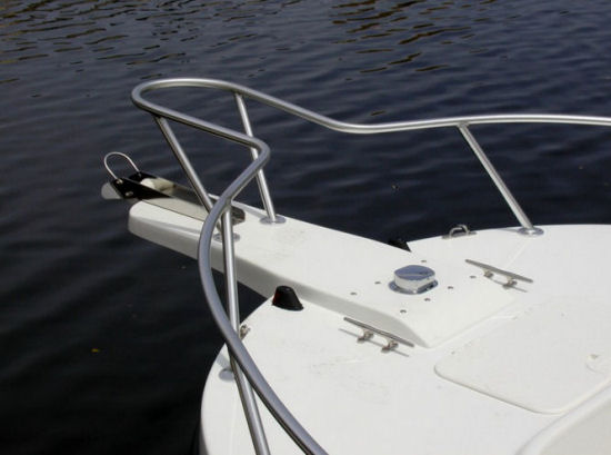 Dusky 252 Open Fisherman bow pulpit