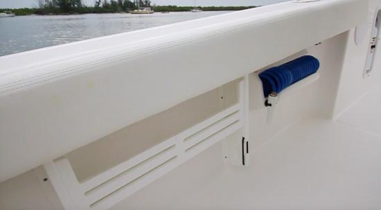 EdgeWater 230CC gunwale