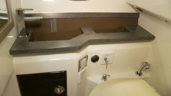 Formula 330 Crossover Bowrider head