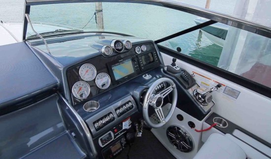 Formula 350 Sun Sport functional and attractive