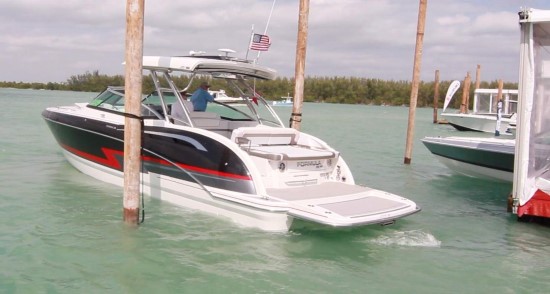 Formula 350 Sun Sport swim ladder