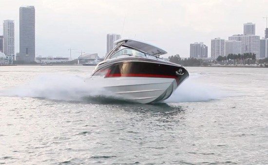 Formula 350 Sun Sport turns