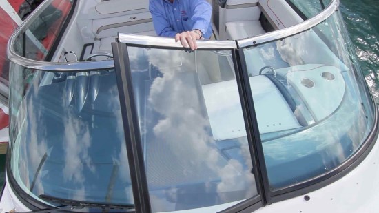 Formula 350 Sun Sport windshield