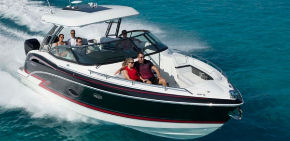 Formula 350 Crossover Bow Rider running