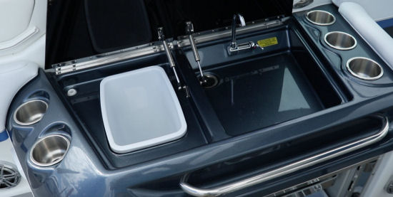 Formula 350 FX CBR wet bar