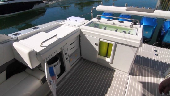 Formula 430 All Sport Crossover cockpit