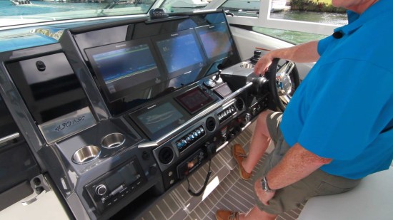 Formula 430 All Sport Crossover helm