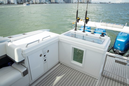 Formula 430 All Sport Crossover stations