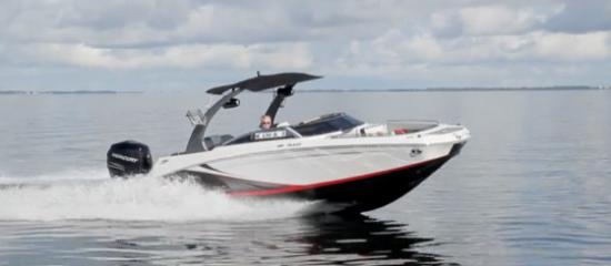 Four Winns HD 220 OB running