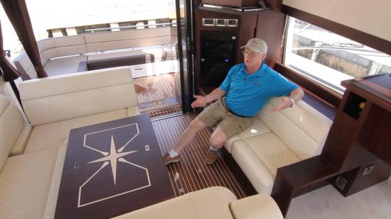 Galeon 420 Fly port side