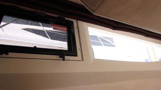 Galeon 420 Fly room windows