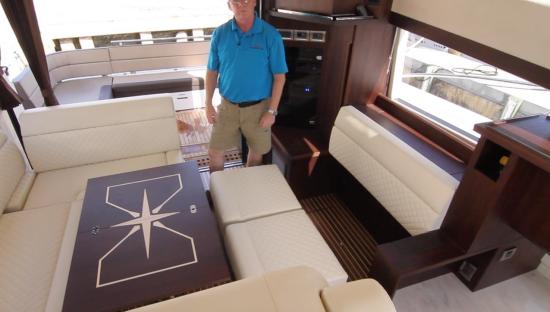 Galeon 420 Fly salon bench