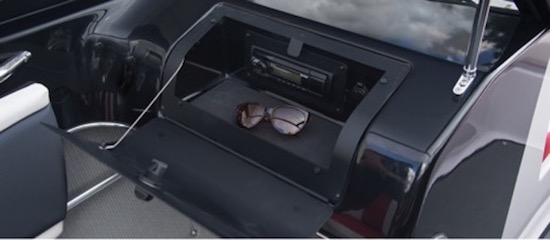 Glastron GTS 180 console