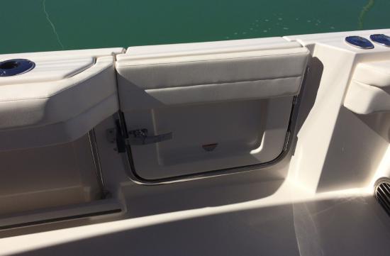 Grady-White Canyon 456 hinges and latch