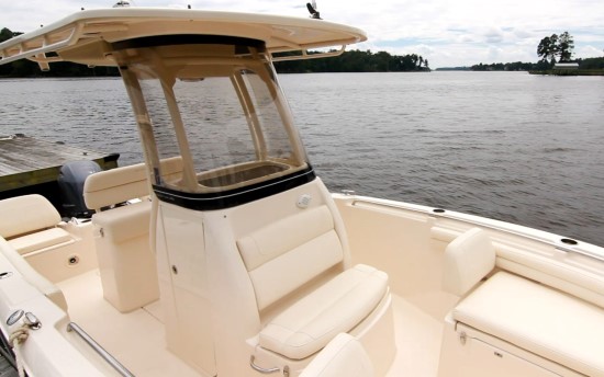 Grady-White Fisherman 216 console seat