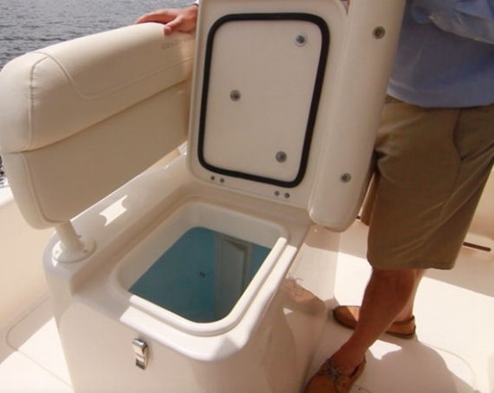 Grady-White Fisherman 216 lean bar