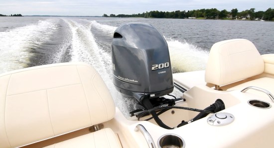 Grady-White Fisherman 216 outboard