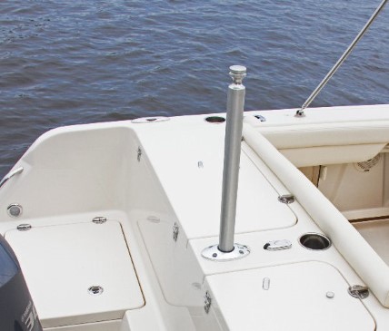 Grady-White Freedom 235 tow pylon