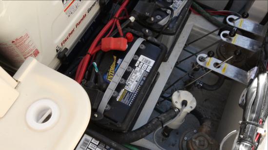 Grady-White Freedom 325 access