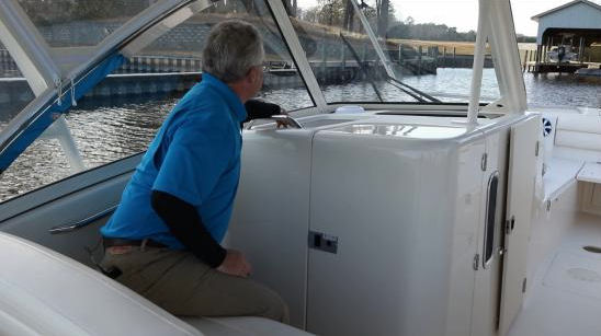 Grady-White Freedom 325 items