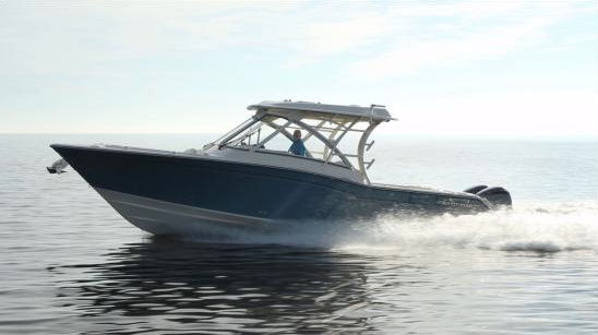 Grady-White Freedom 325 running