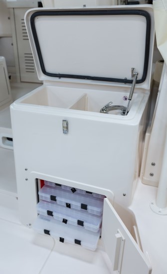 Grady-White Marlin 300