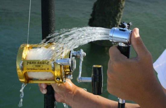 Grady-White Canyon 376 shower