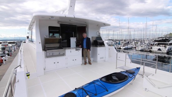 Hampton Yachts Endurance 720 Skylounge LRC