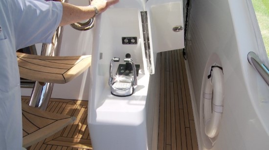 Hargrave 116 Raised Pilothouse aft deck