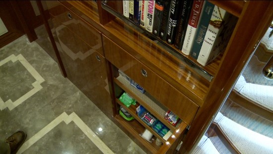 Hargrave 116 Raised Pilothouse cabinet