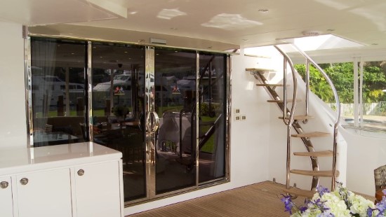 Hargrave 116 Raised Pilothouse doors