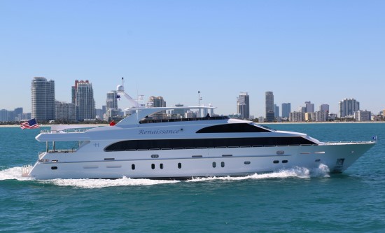 Hargrave 116 Raised Pilothouse running shot