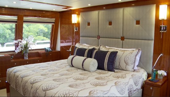 Hargrave 116 Raised Pilothouse stateroom