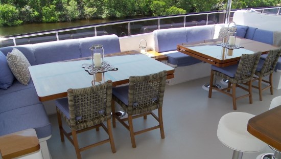Hargrave 116 Raised Pilothouse tables