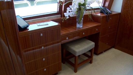 Hargrave 116 Raised Pilothouse vanity