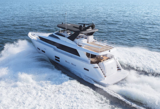 Hatteras 70 Motor Yacht running shot