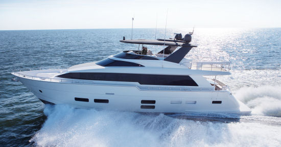 Hatteras 70 Motor Yacht running shot