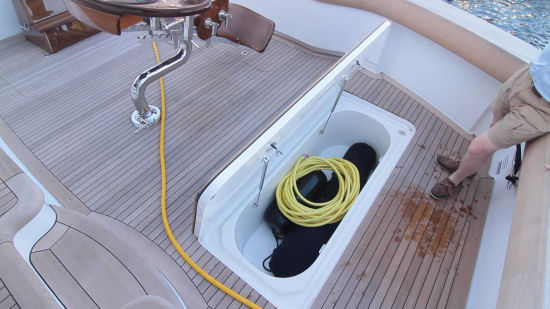 Hatteras GT 70 fish lockers