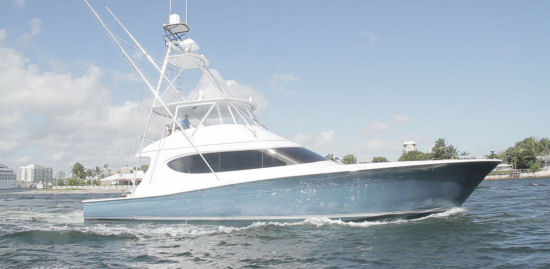 Hatteras GT 70 running shot