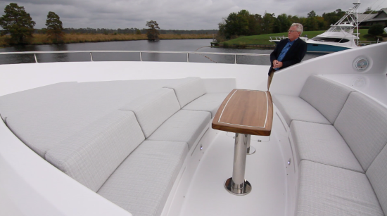 Hatteras M90 Panacera bow lounge