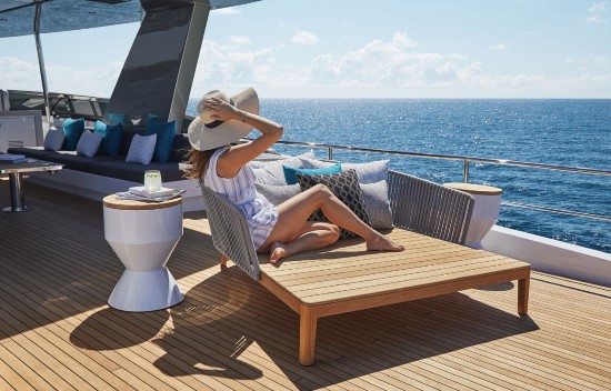 Hatteras M90 Panacera furniture