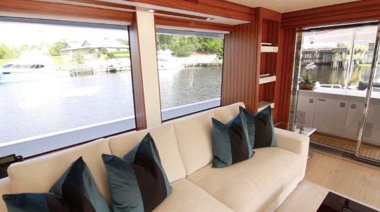 Hatteras M90 Panacere