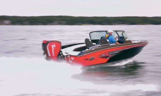 Larson FX 1850 DC running shot