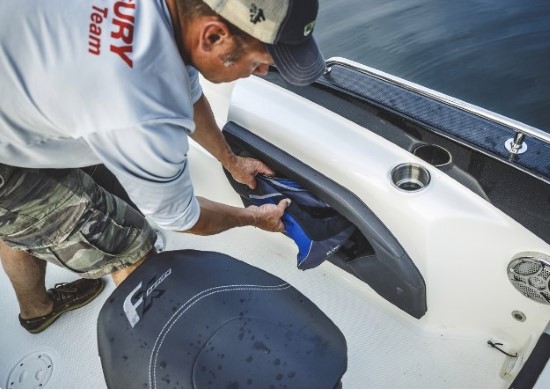 Larson FX 1850 DC storage